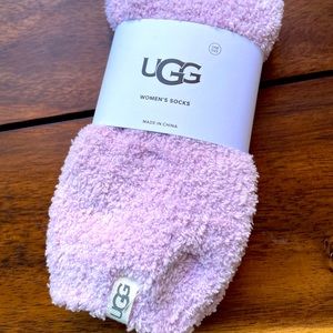 Fuzzy UGGs Grip Socks in Lilac